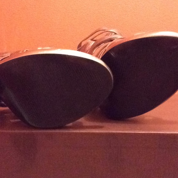 HIGH HEEL ZIP BACK SANDAL - Picture 4 of 4